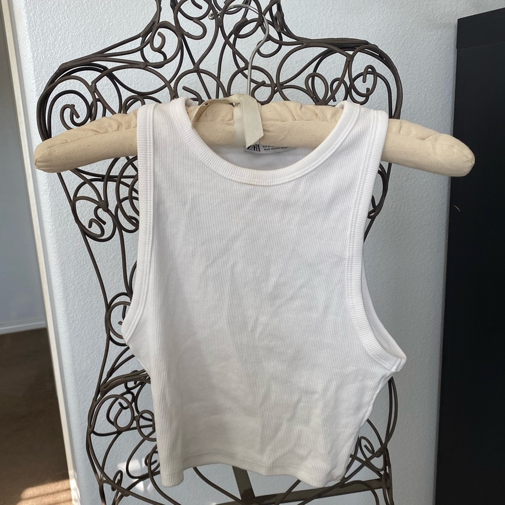 Zara crop top white tank. Size Medium